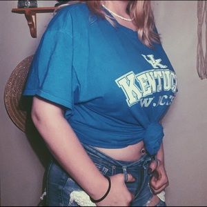 Tops - Kentucky Wildcats Tee Tops - Kentucky Wildcats Tee